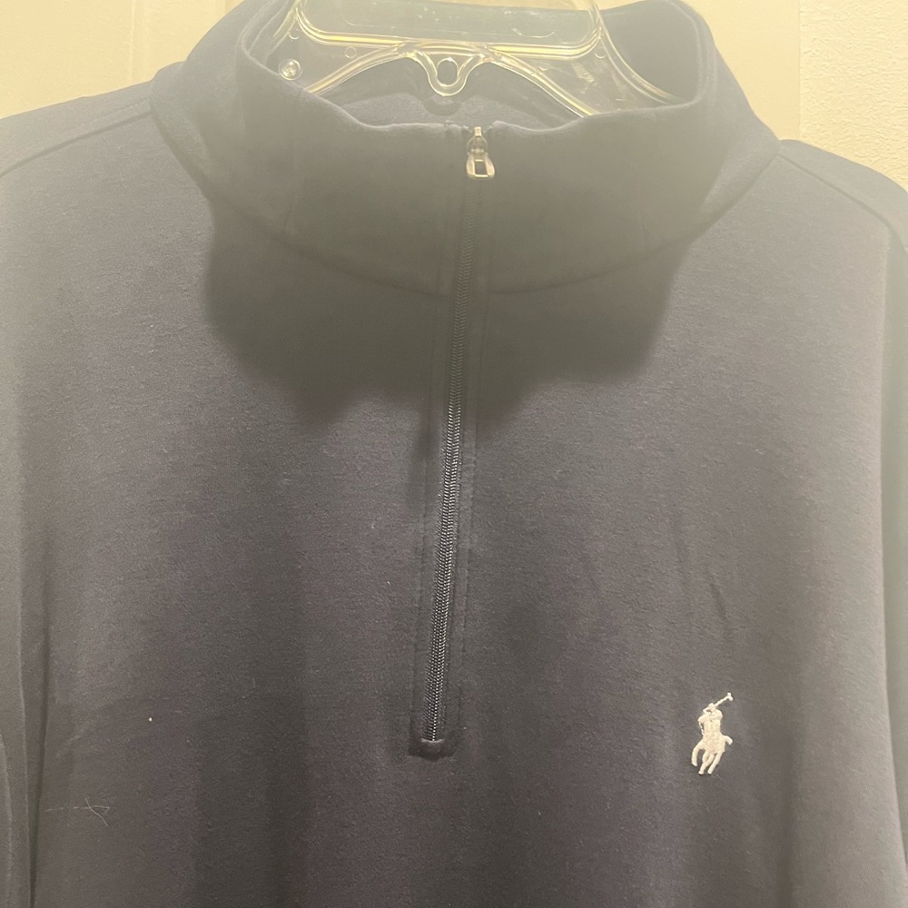 Men’s Large Ralph Lauren Polo pullover in navy- like new!
